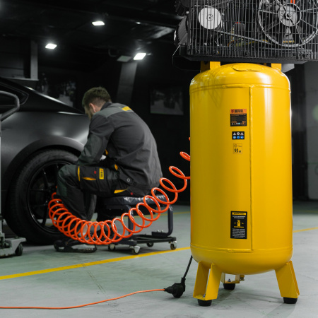 Поршневой компрессор DENZEL BCV2200/100V